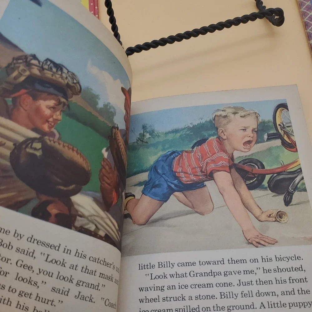 Bonnie Book SAFETY IS FUN JINGLE DINGLE HOW DOES YOUR‎ GARDEN GROW Rare Vintage